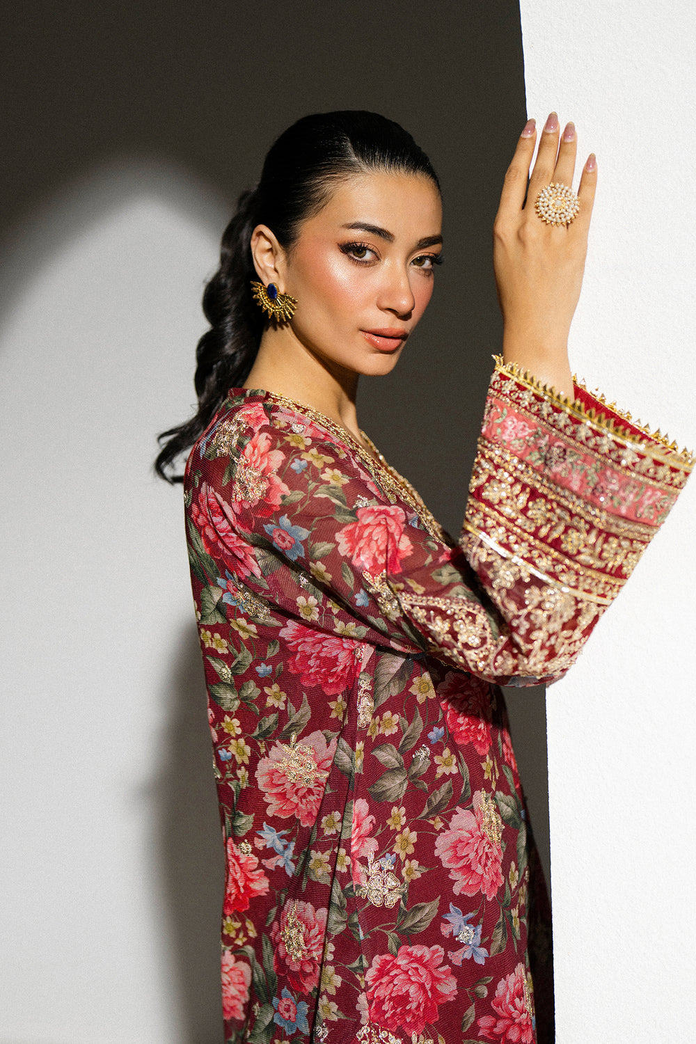 EMBROIDERED SUIT