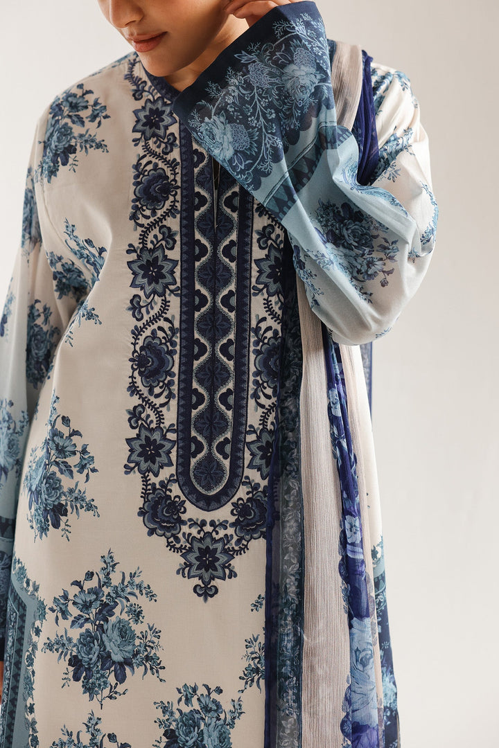 EMBROIDERED SUIT