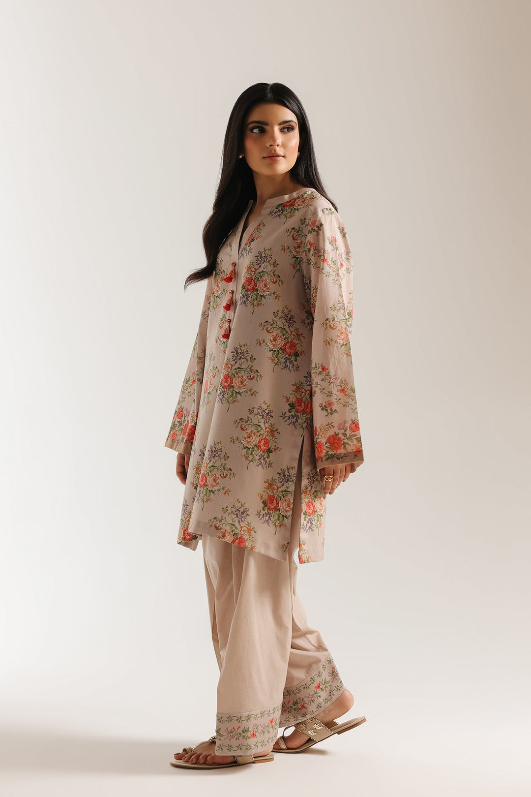 EMBROIDERED SUIT
