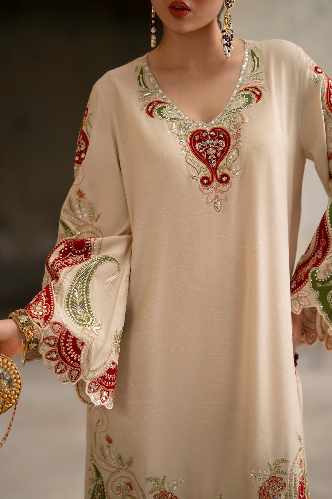EMBROIDERED KAFTAN