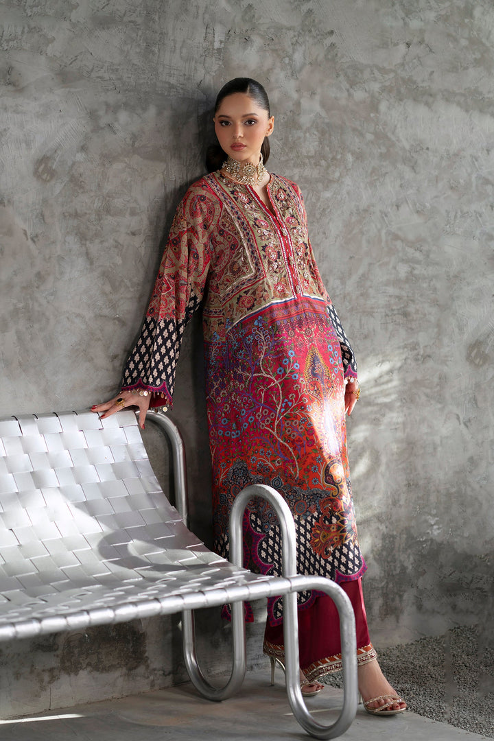 EMBROIDERED SUIT
