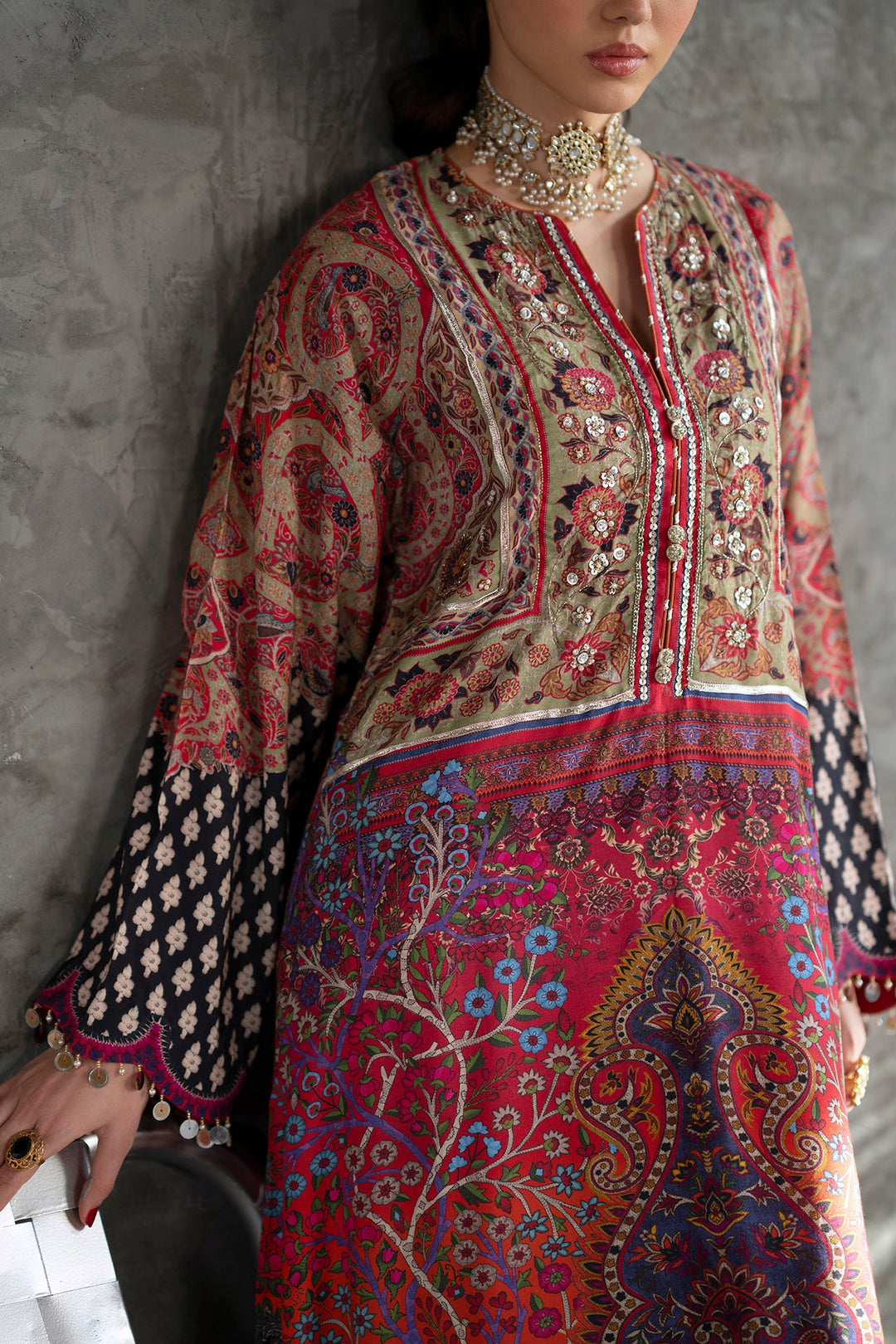 EMBROIDERED SUIT