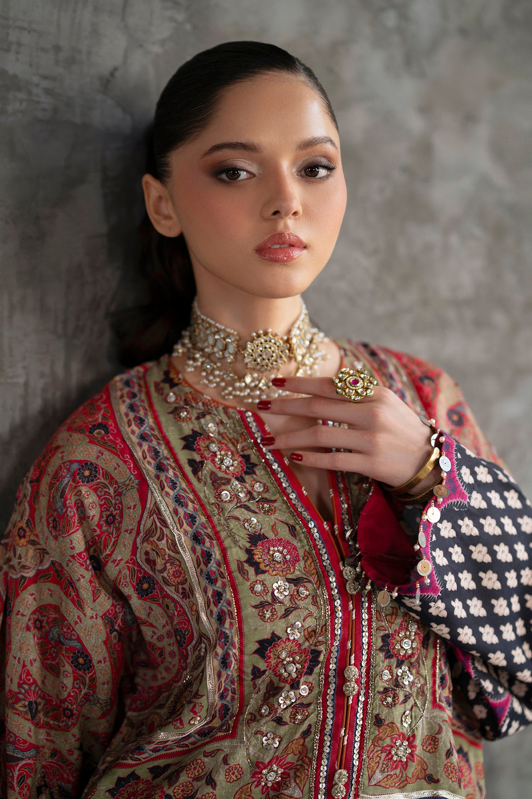 EMBROIDERED SUIT
