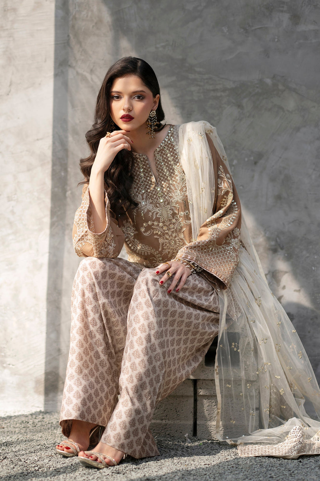 EMBROIDERED SUIT
