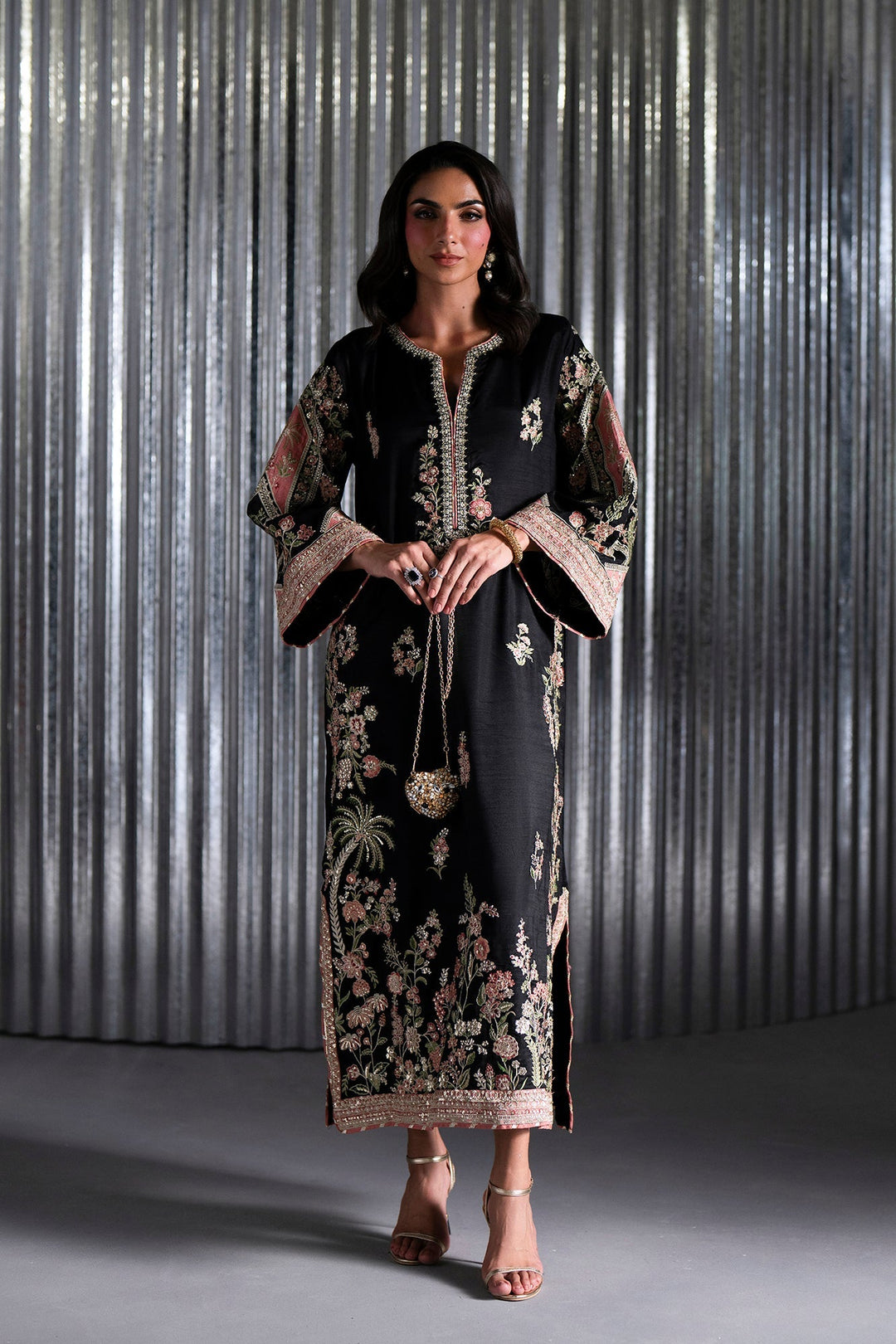 EMBROIDERED KAFTAN