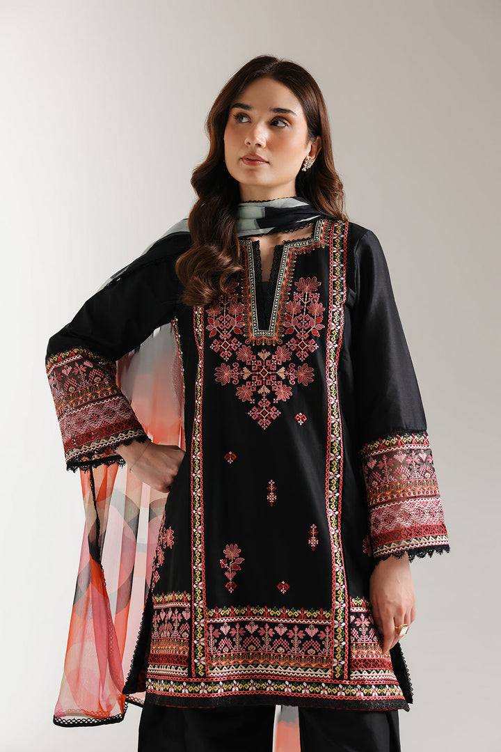 EMBROIDERED SUIT