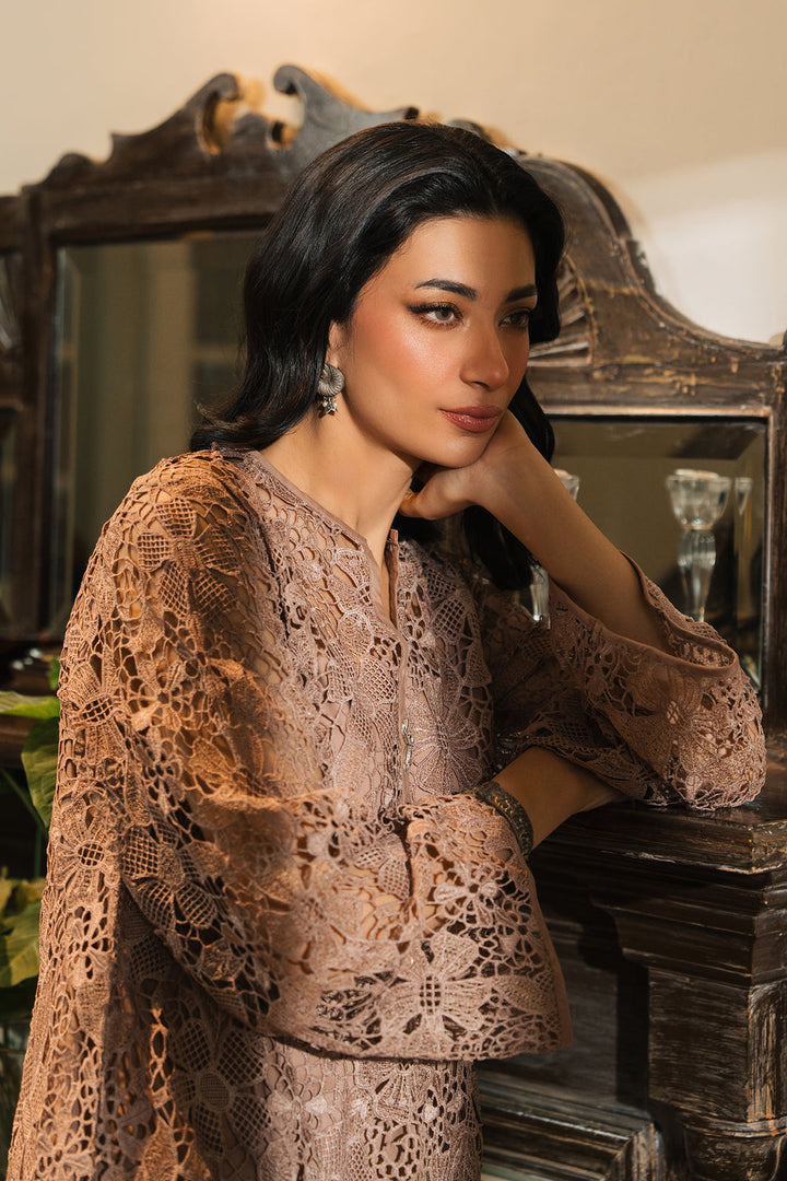 EMBROIDERED SUIT
