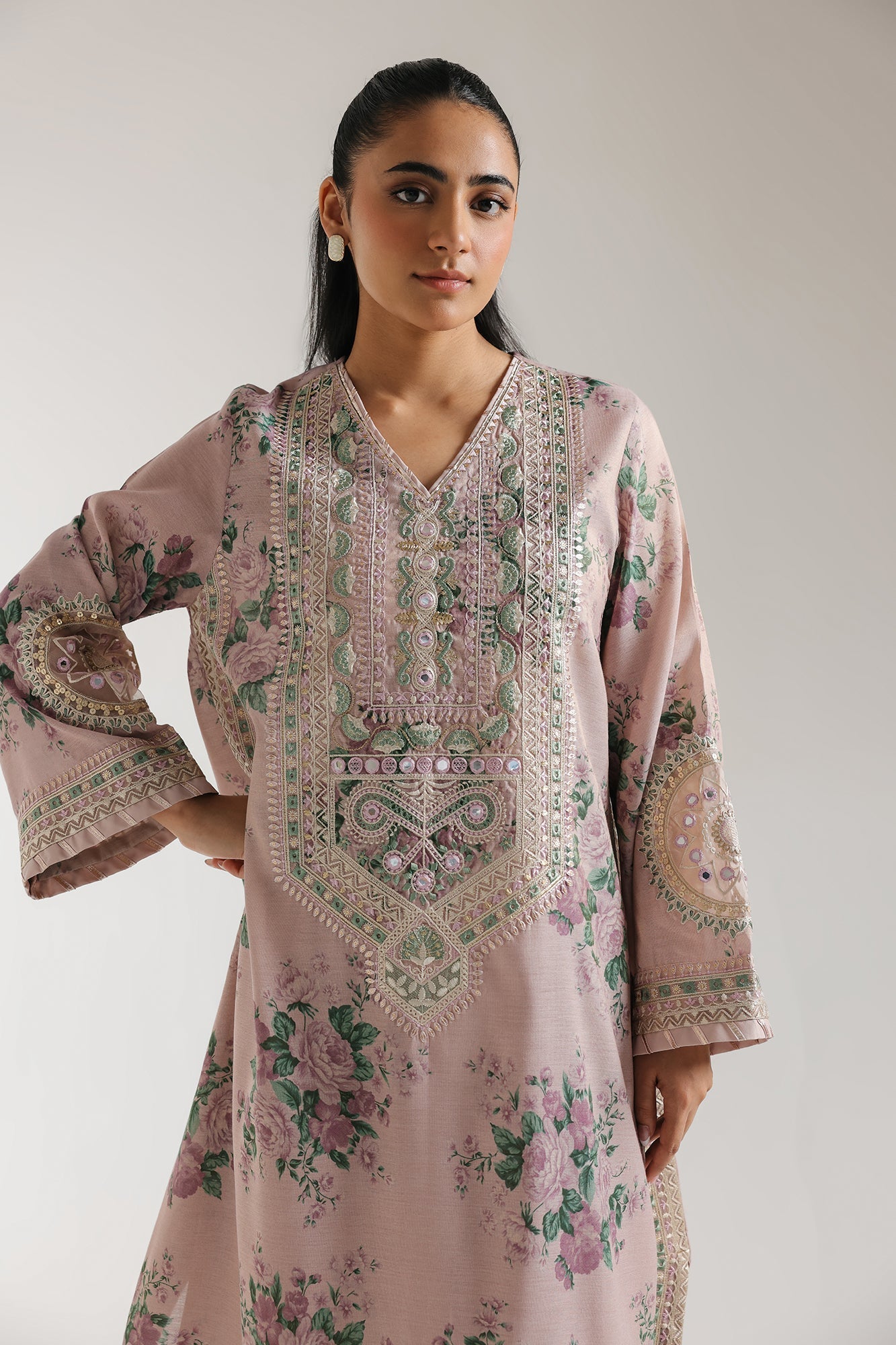EMBROIDERED SUIT