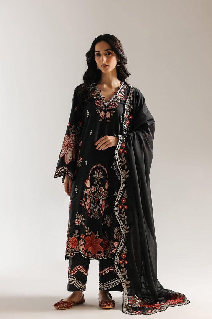 EMBROIDERED SUIT