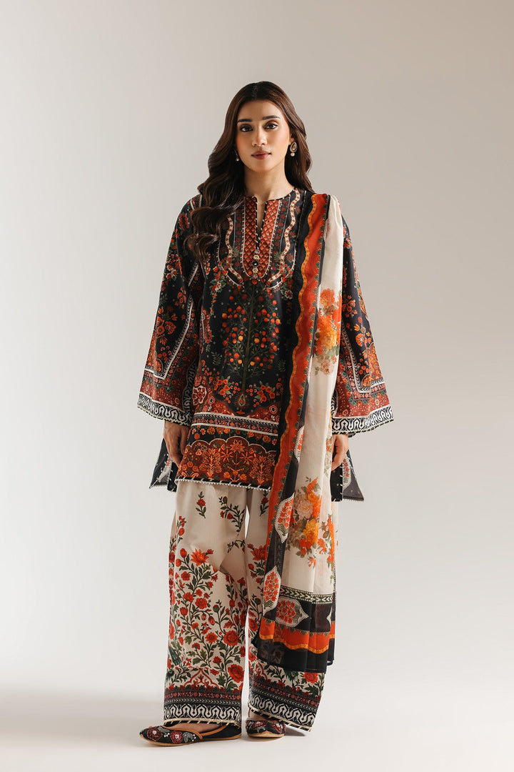 EMBROIDERED SUIT