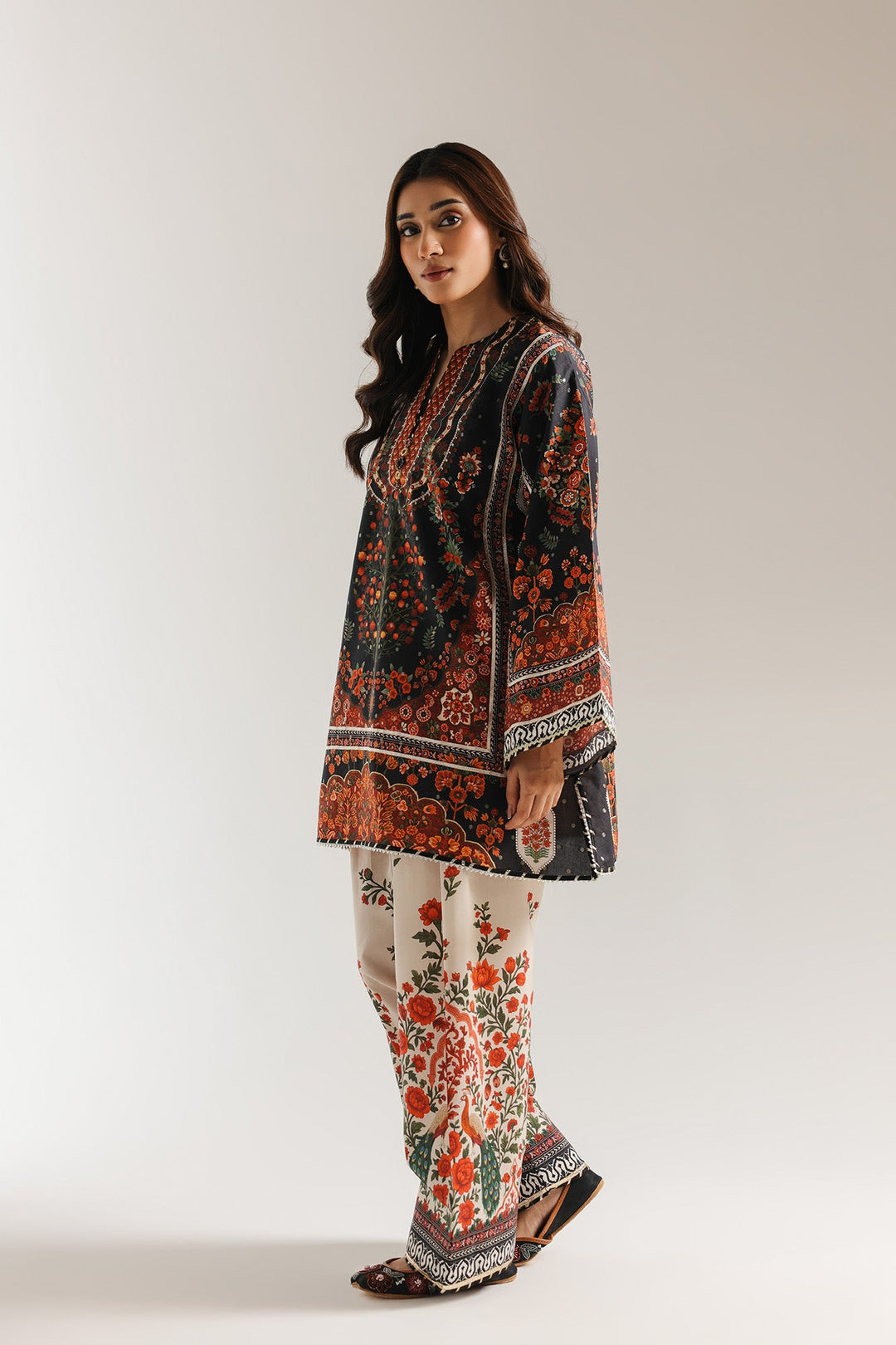EMBROIDERED SUIT