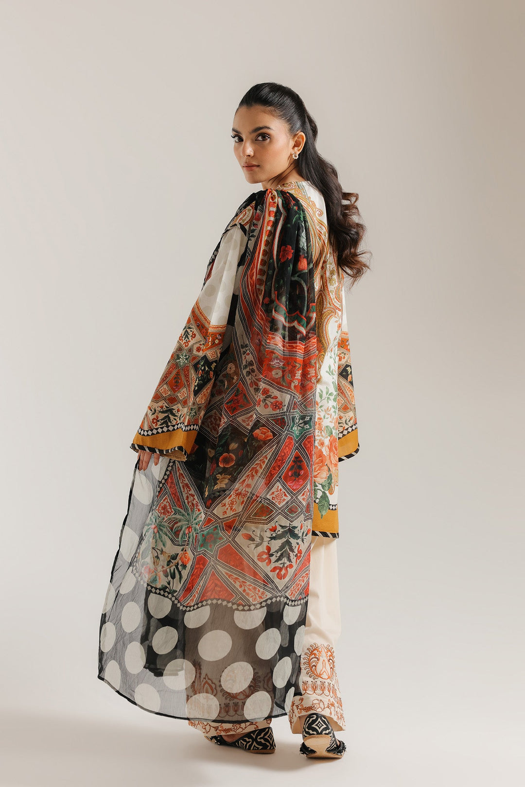 PRINTED SUIT