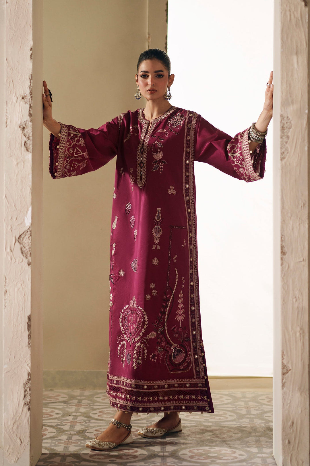 EMBROIDERED KAFTAN