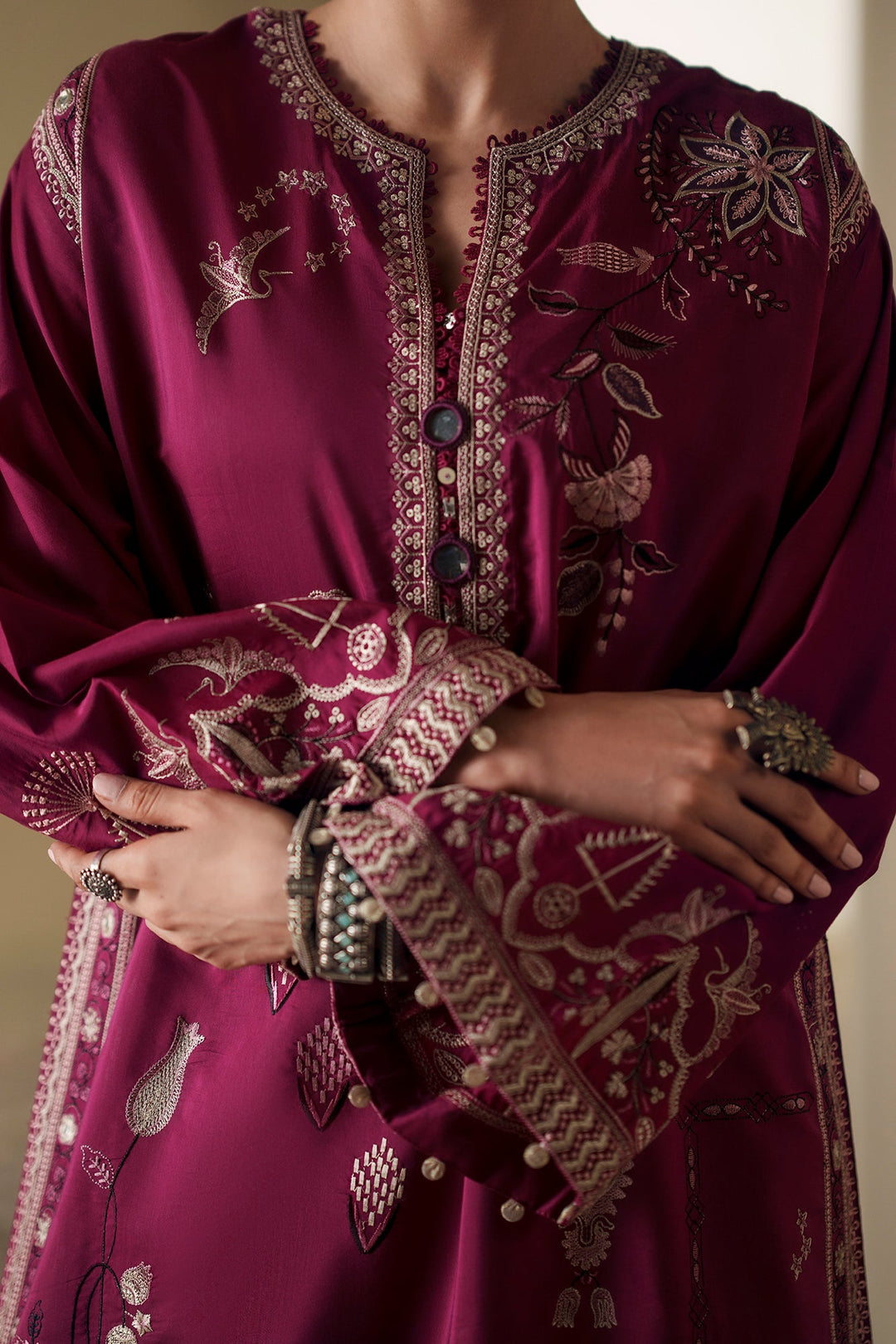 EMBROIDERED KAFTAN