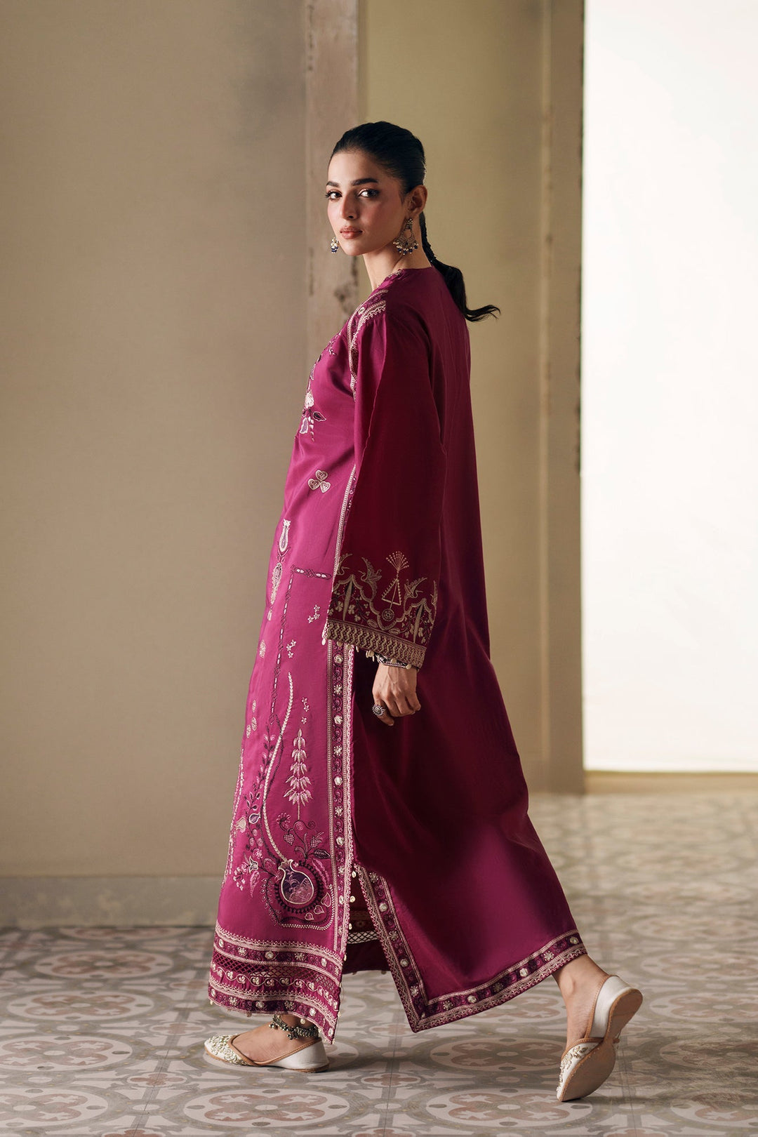 EMBROIDERED KAFTAN