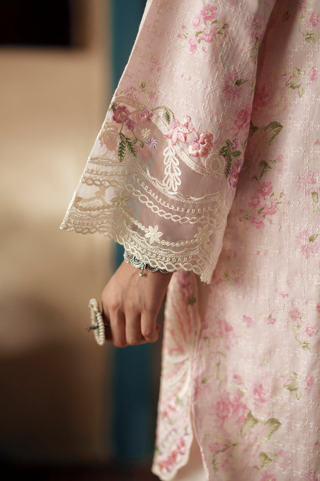 EMBROIDERED SUIT
