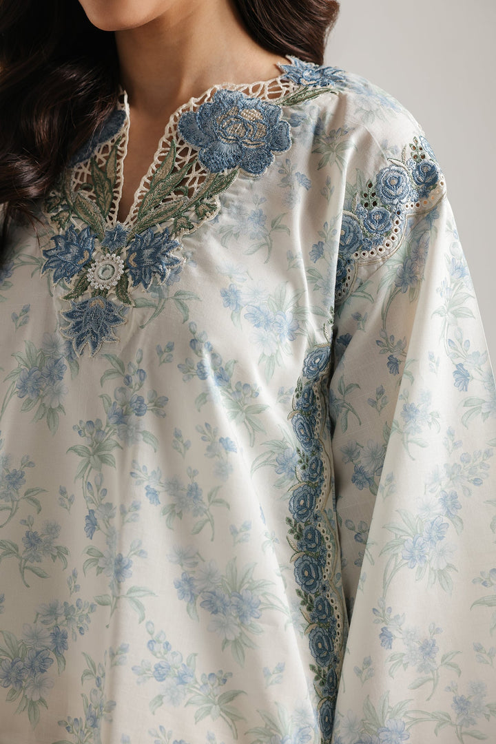 EMBROIDERED SUIT