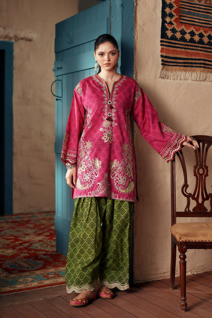 EMBROIDERED SUIT