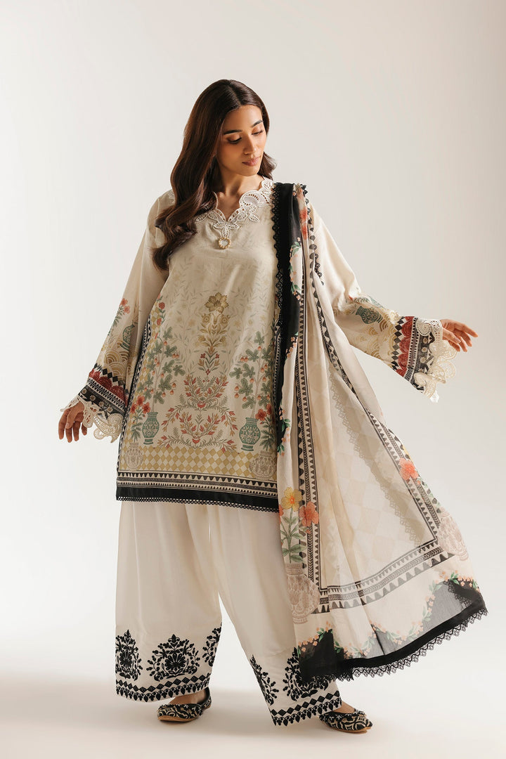 EMBROIDERED SUIT