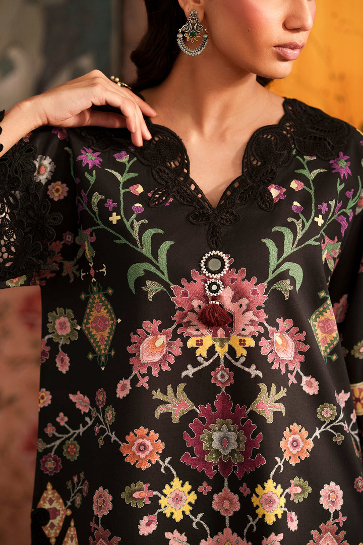 EMBROIDERED SUIT