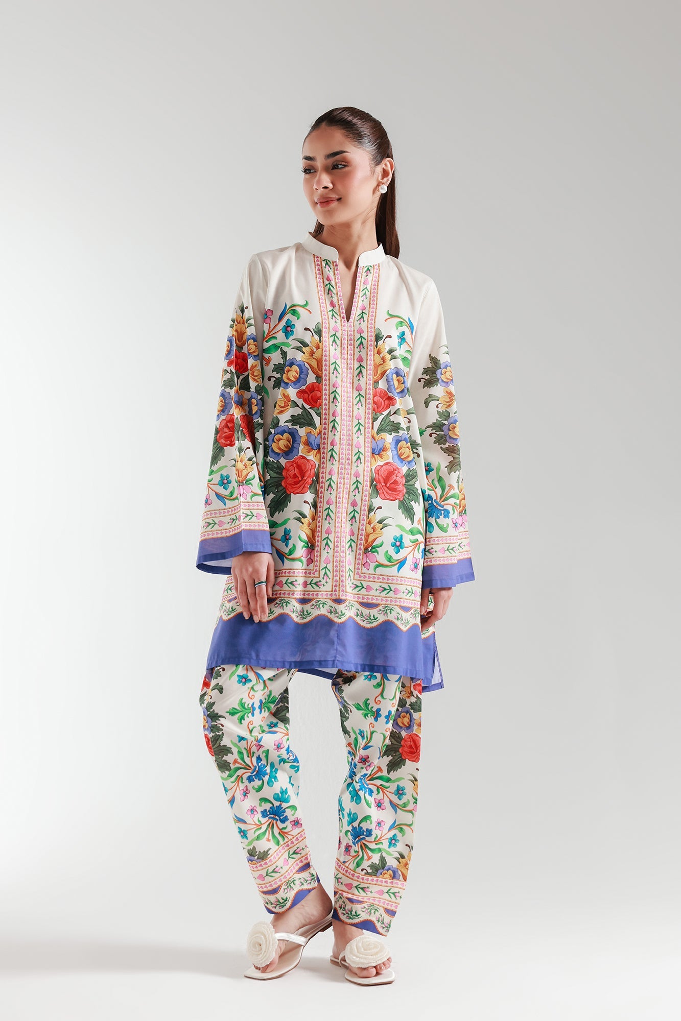 PRINTED SUIT