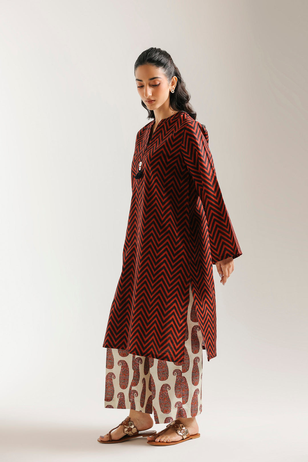 PRINTED SUIT