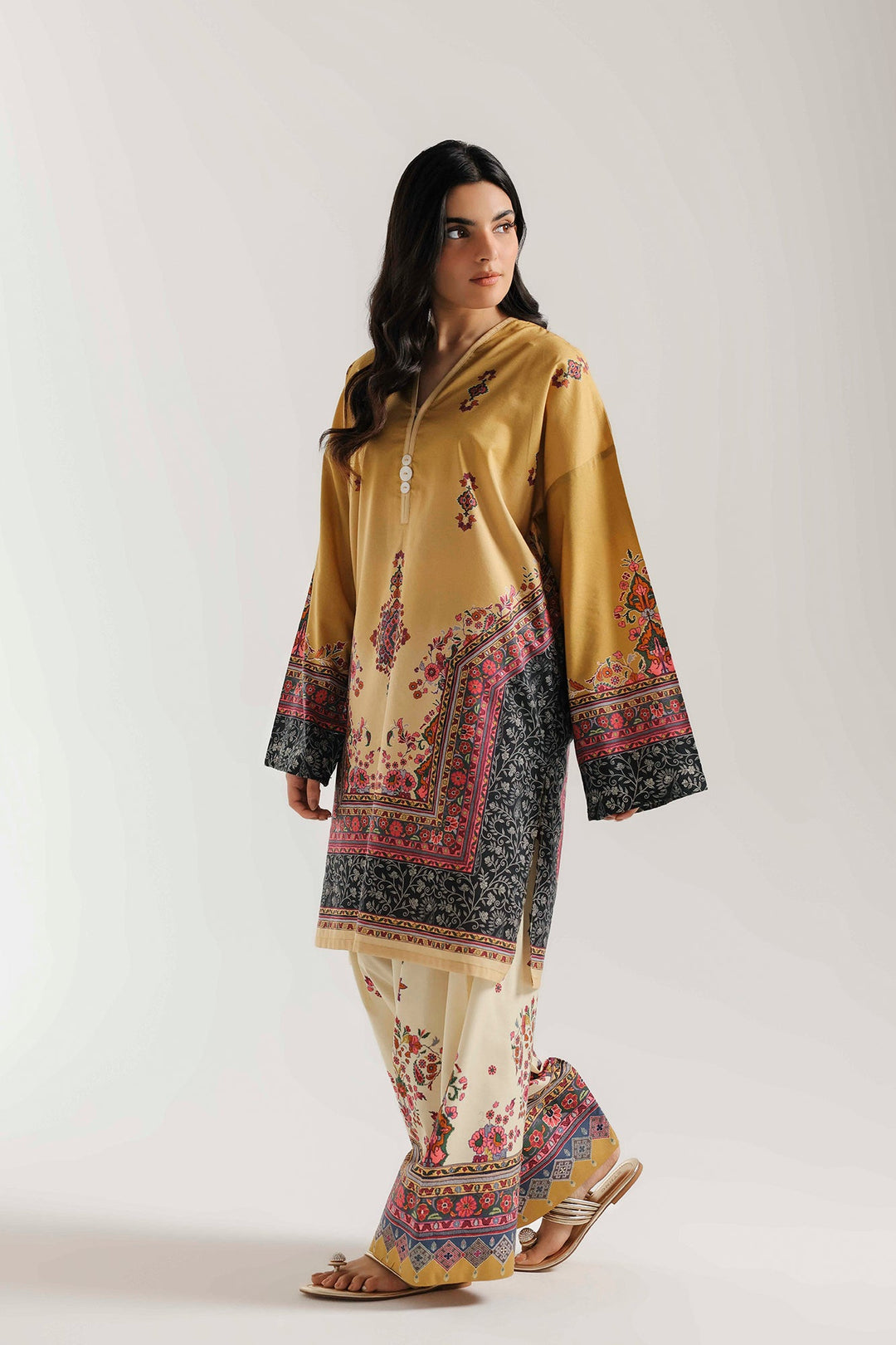 PRINTED SUIT