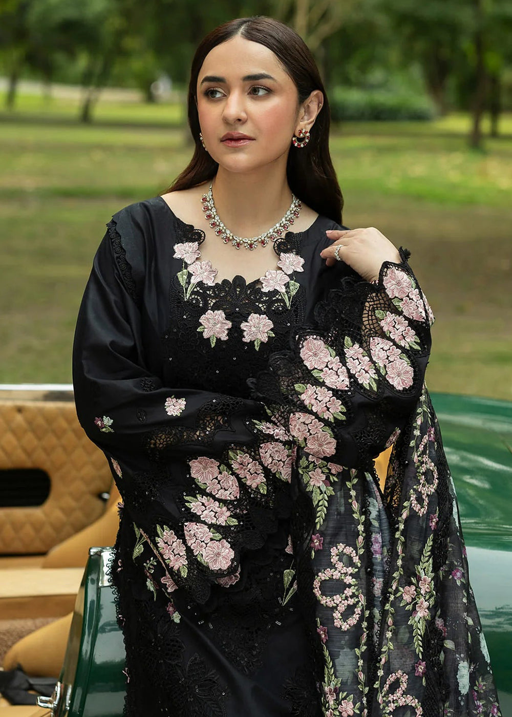 LUXURY LAWN VOL ll &