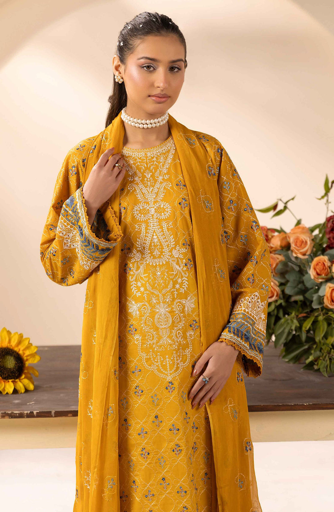 Embroidered Lawn Unstitched 3 Piece Suit