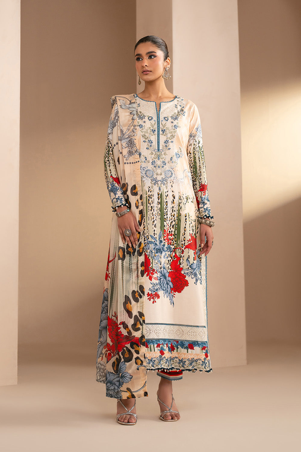 Embroidered Print Unstitched Lawn