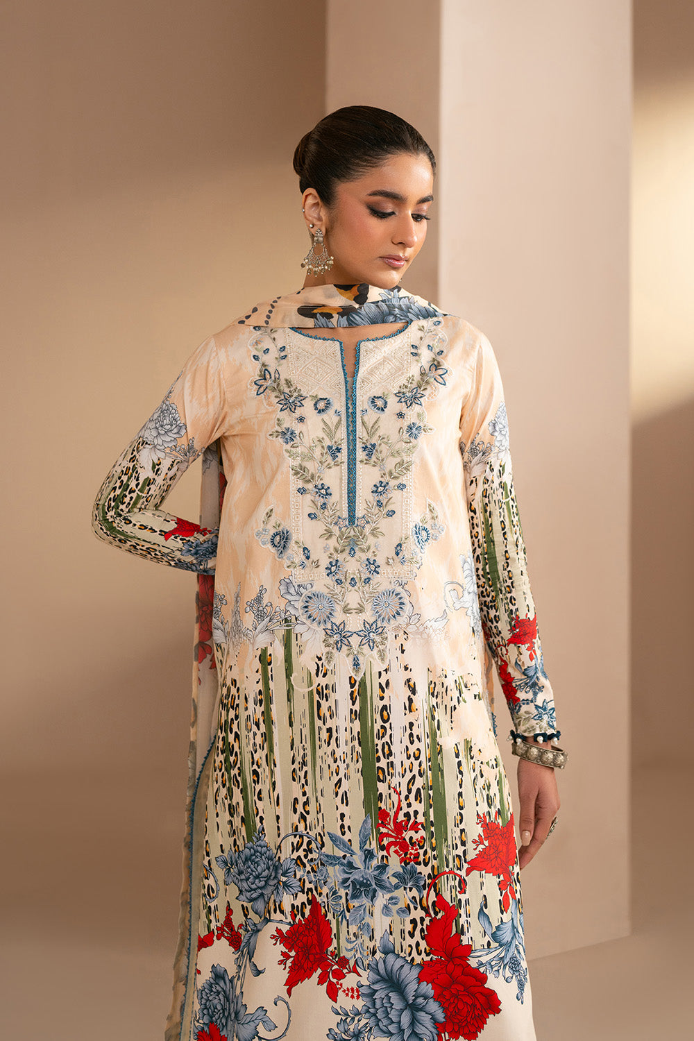Embroidered Print Unstitched Lawn