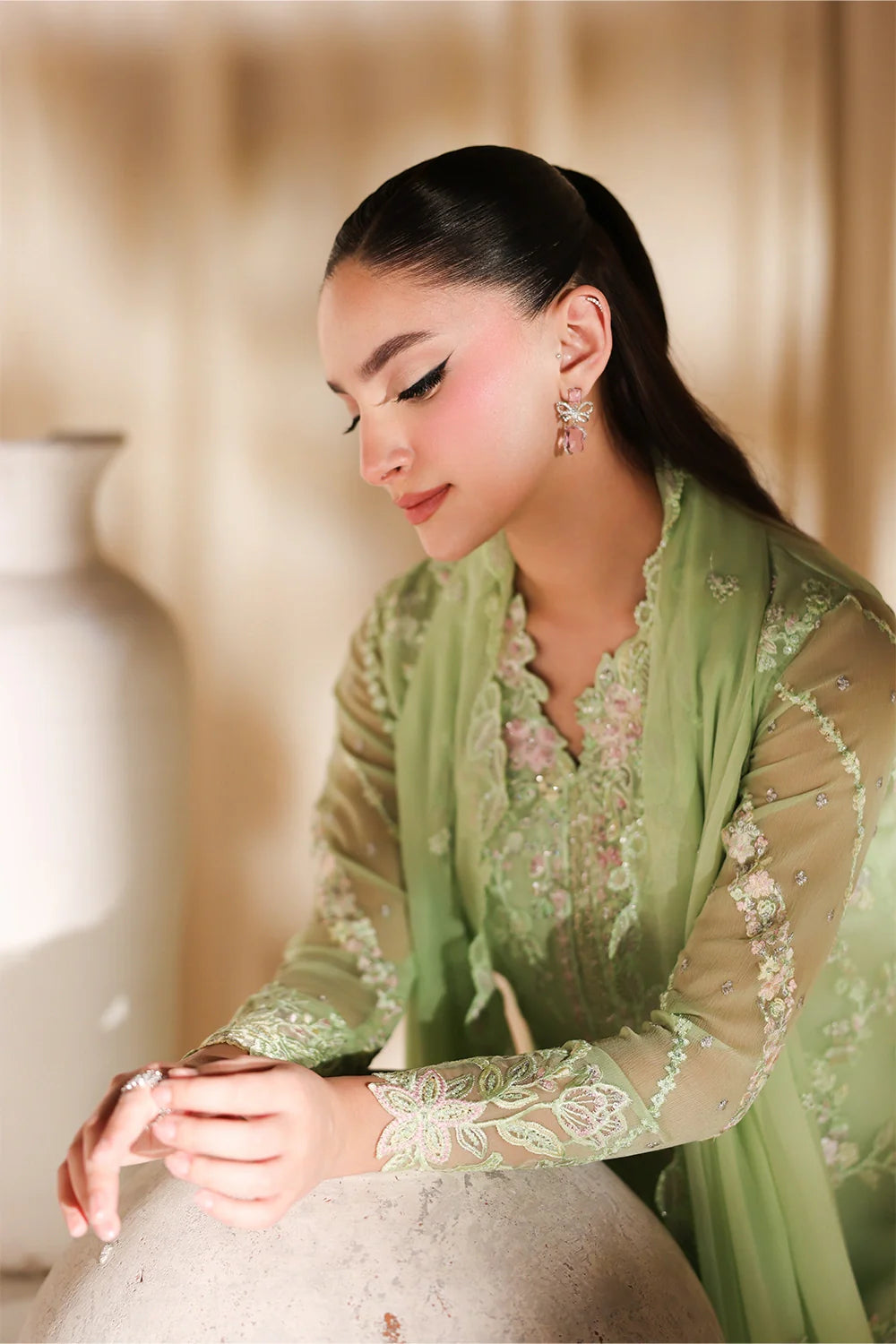 Luxe Embroidered  Lawn 3pcs