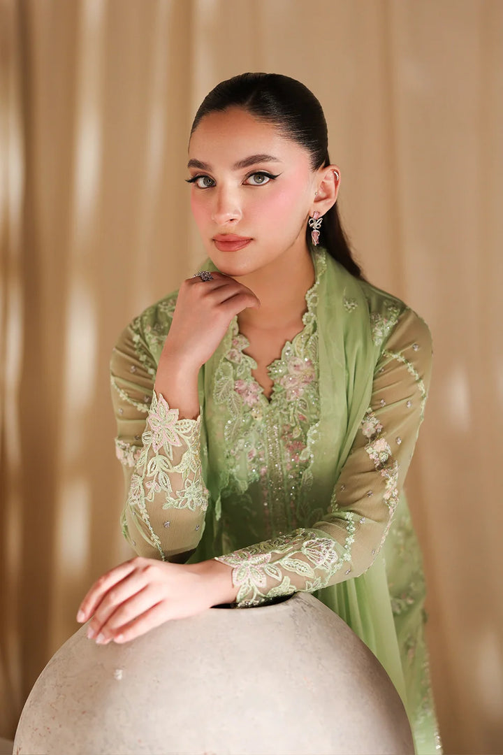 Luxe Embroidered  Lawn 3pcs
