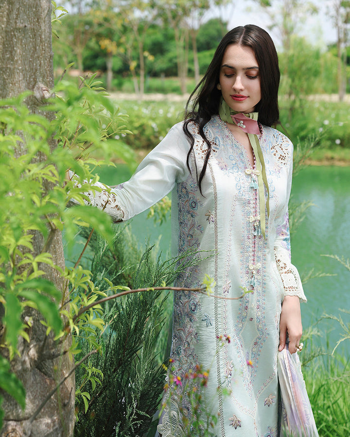 hemline the secret garden Lawn