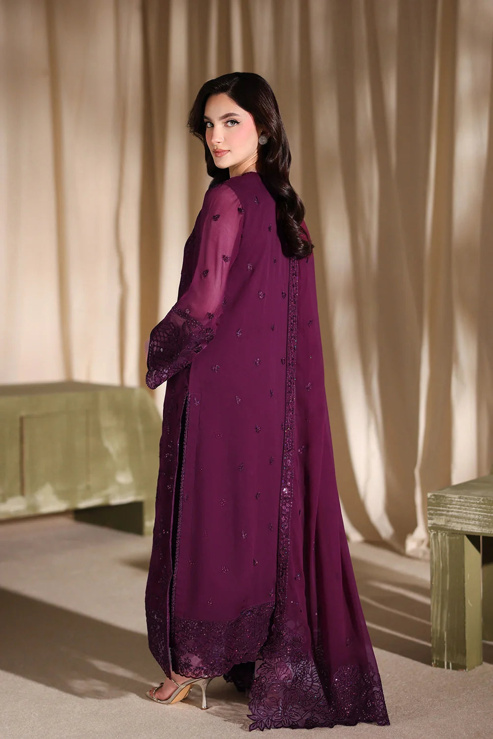 Luxe Embroidered  Lawn 3pcs