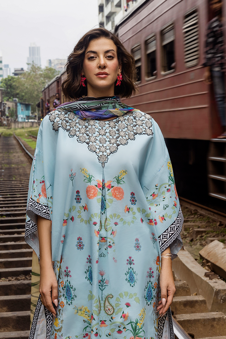 La Dolce Hemline Prints