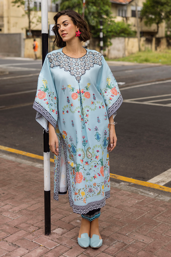 La Dolce Hemline Prints