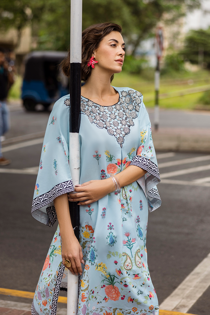 La Dolce Hemline Prints