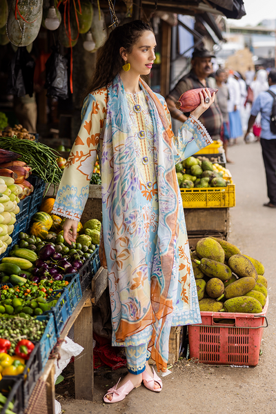 La Dolce Hemline Prints