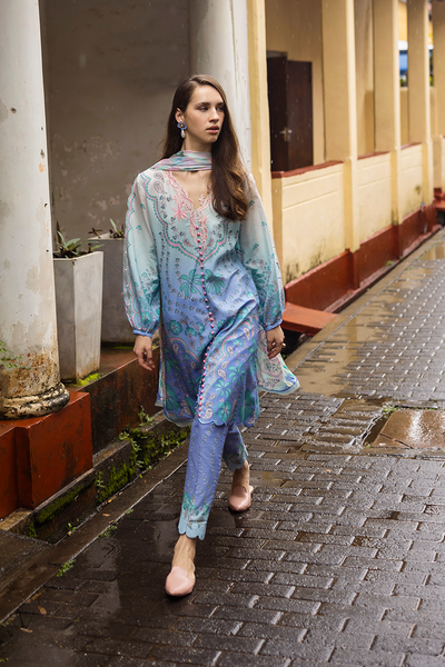 La Dolce Hemline Prints