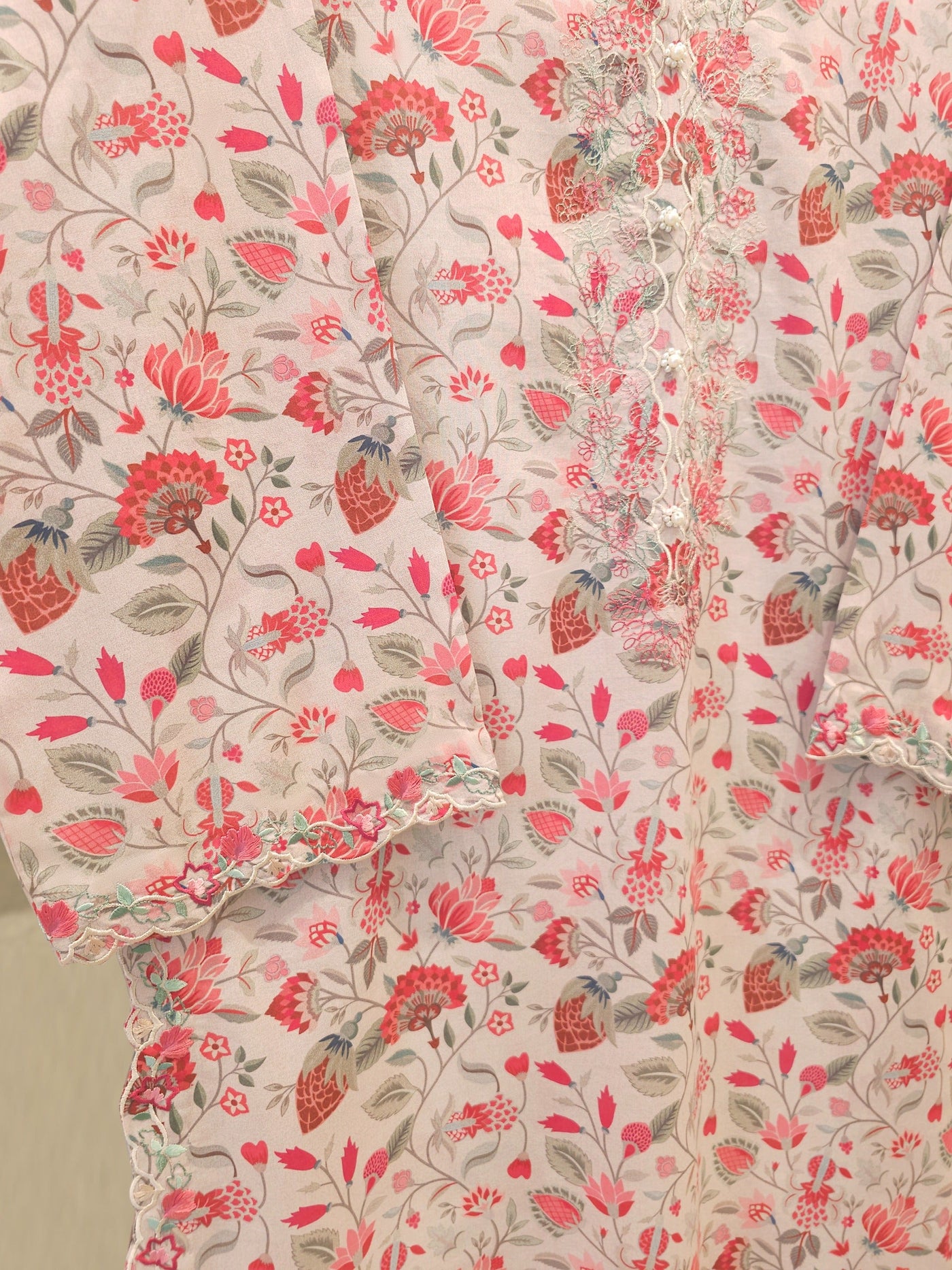 3 Piece - Digital Printed Lawn Suit