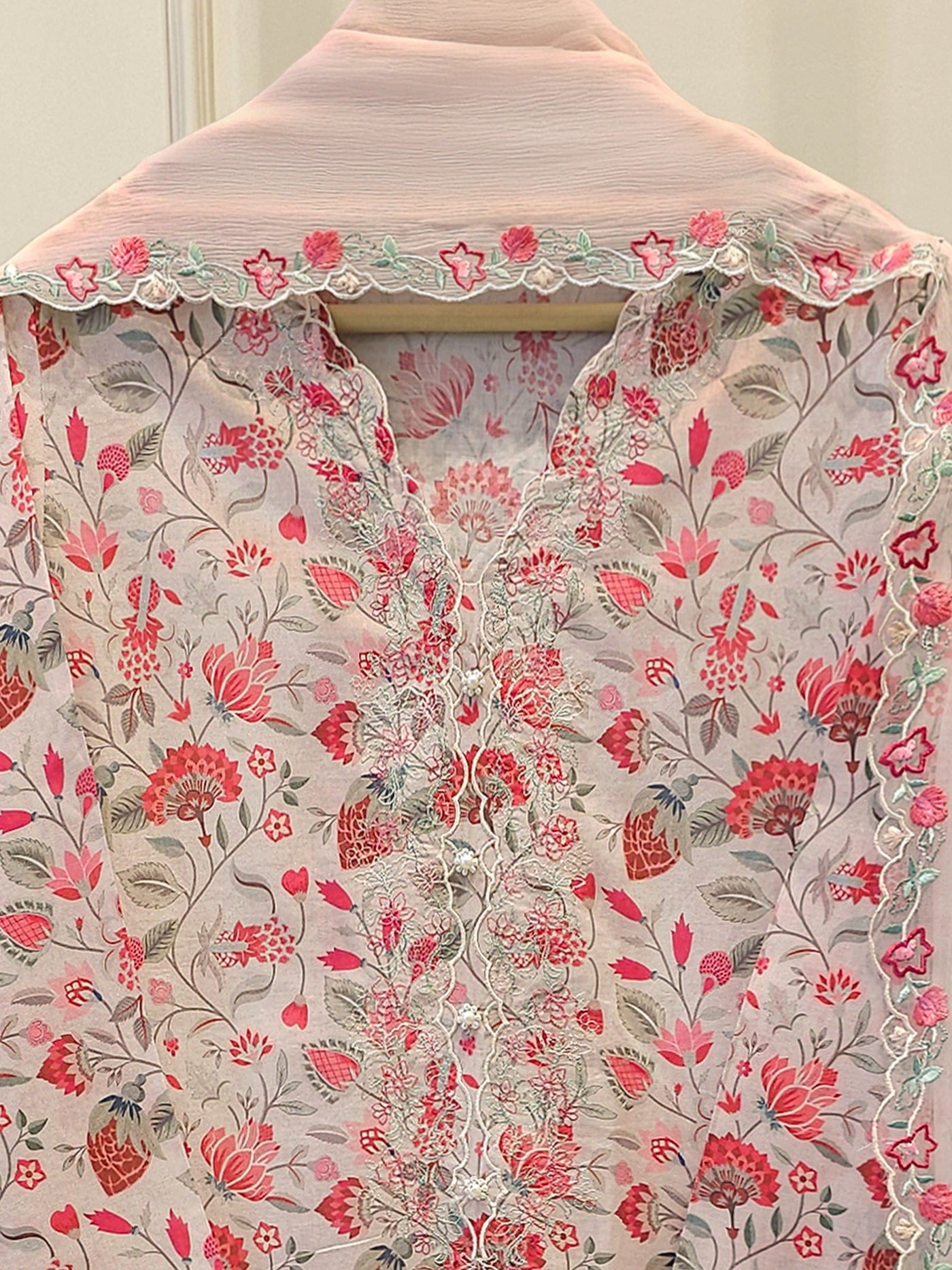 3 Piece - Digital Printed Lawn Suit