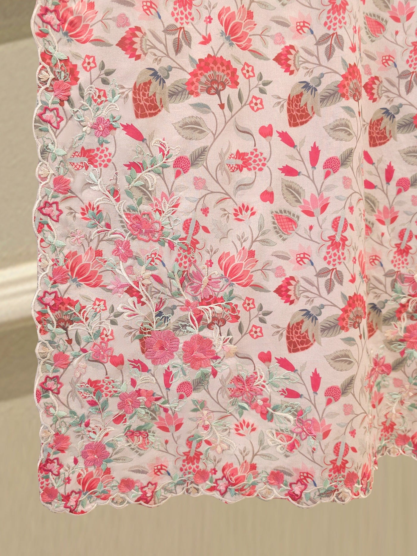 3 Piece - Digital Printed Lawn Suit