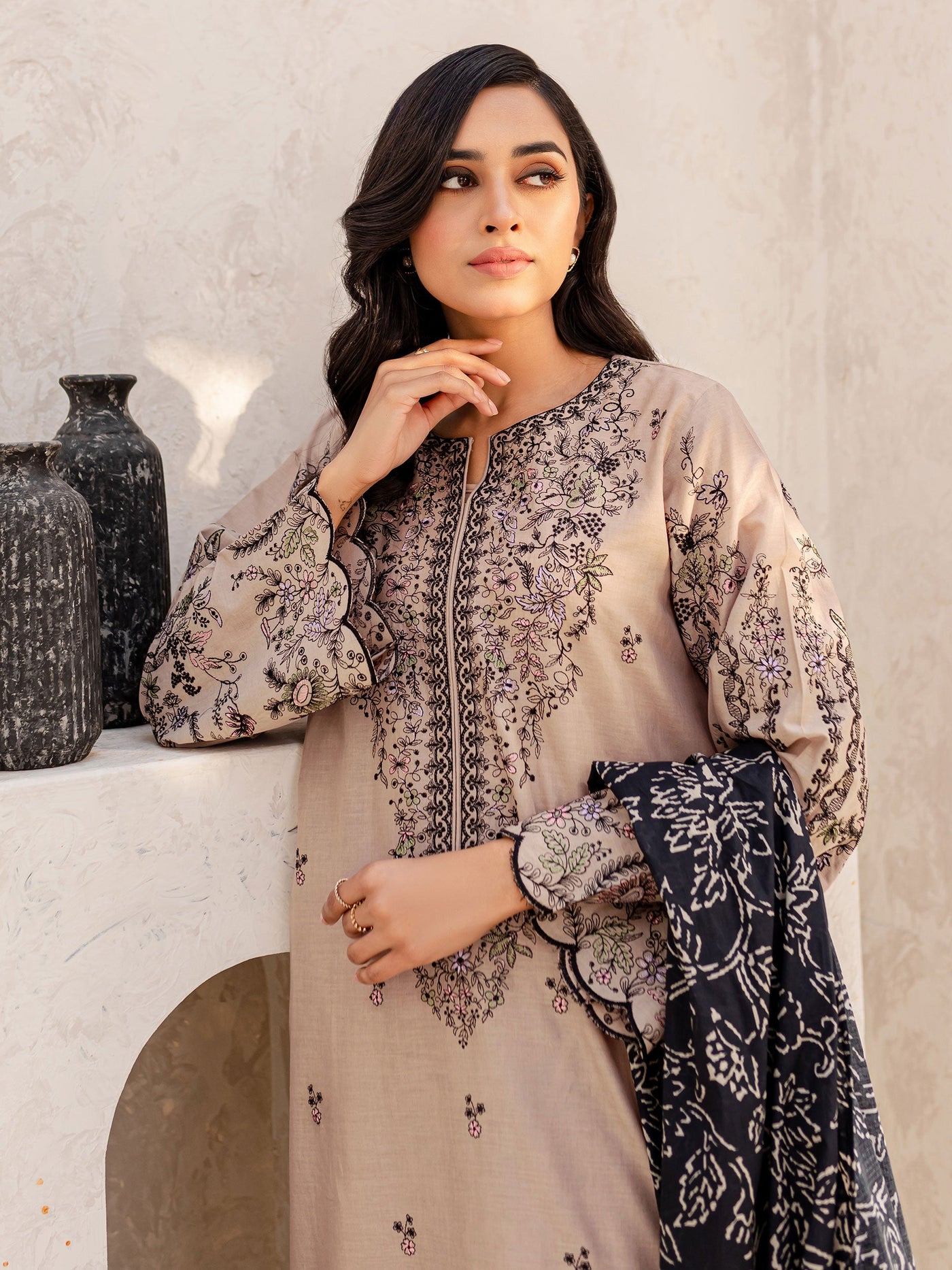 LIMELIGHT UNSTITCHED 3 Piece Lawn Suit-Embroidered U3445