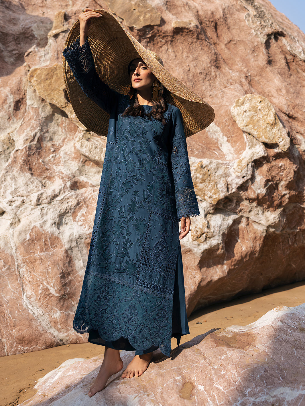 Sirene Luxury Lawn
