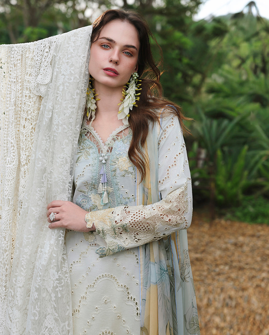 hemline the secret garden Lawn