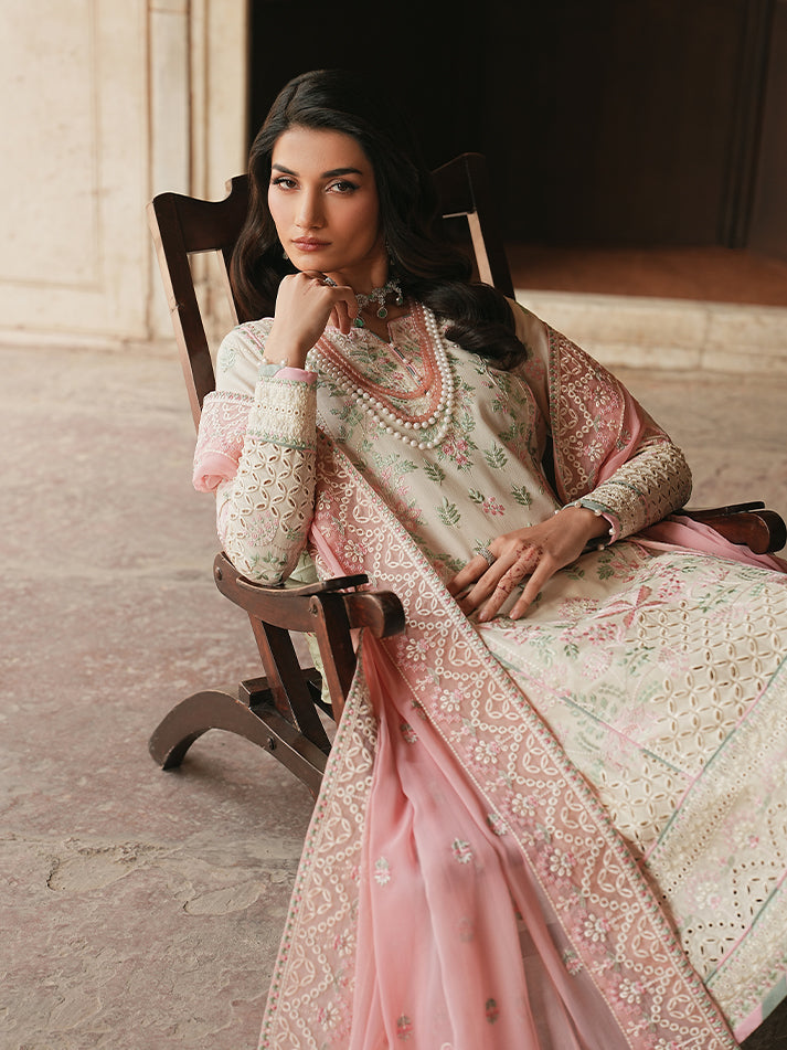 maisone luxury lawn