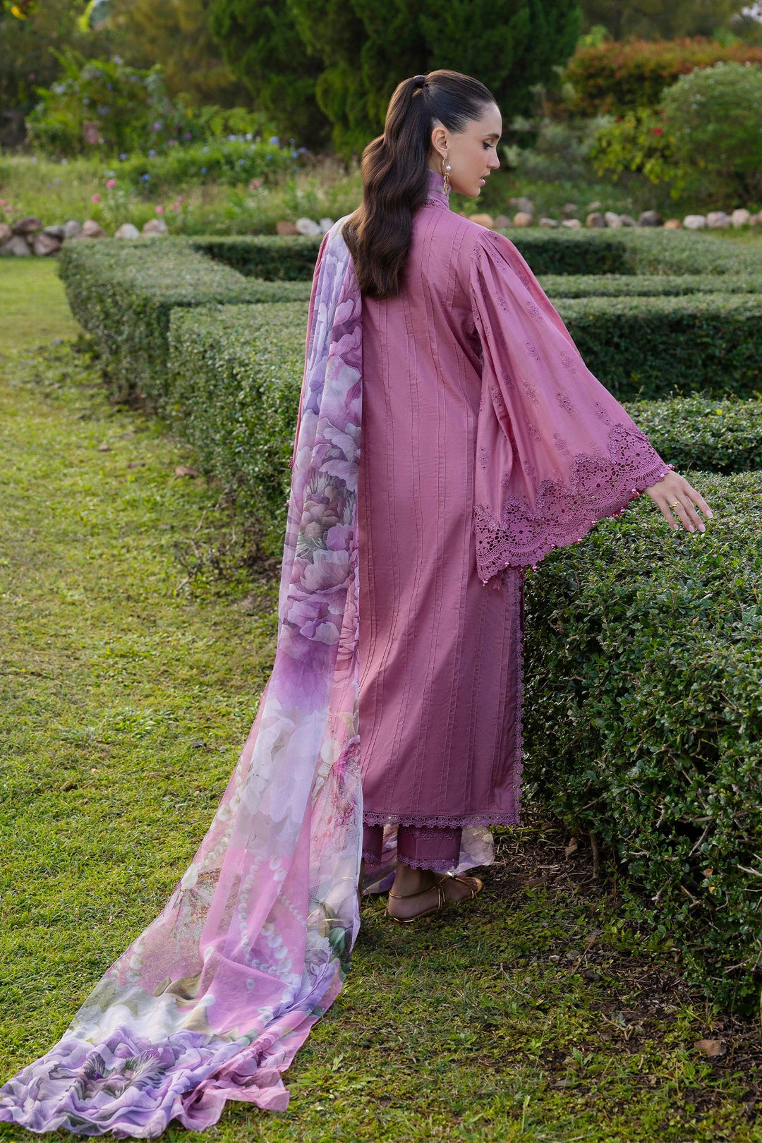 LASSERKARI-EID PETALS