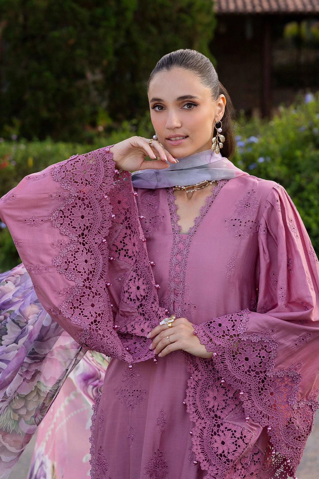 LASSERKARI-EID PETALS