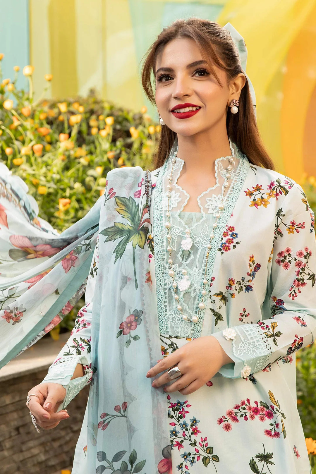 3 Pc Unstitched Embroidered Lawn Suit